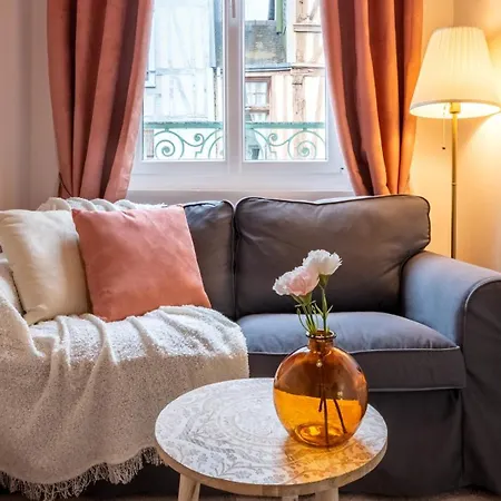 Selene By Kleidos - T2 Romantique Dans Le Centre Historique De Rouen, Proche Gare Rouen