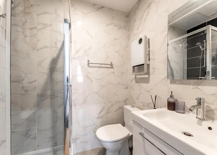 Selene By Kleidos - T2 Romantique Dans Le Centre Historique De Rouen, Proche Gare Апартаменты Руан